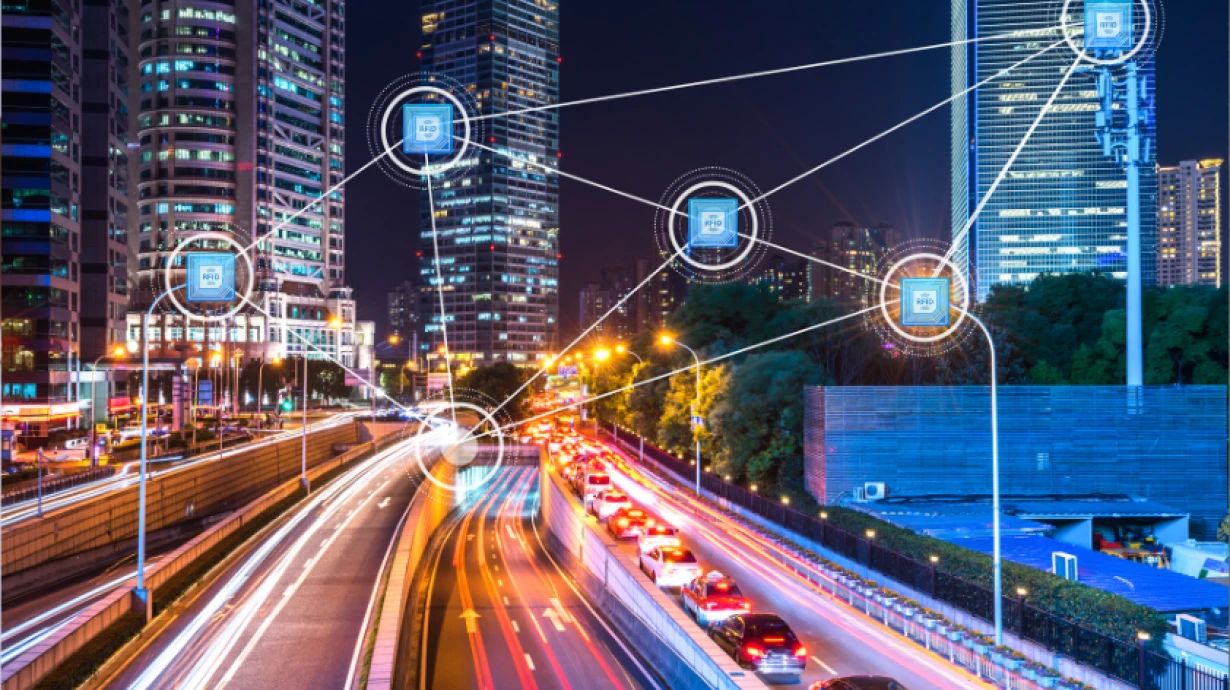 The Application of UHF Passive RFID’s Long Range in the Internet of Things