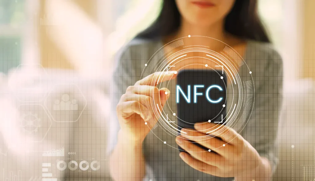 How does an NFC tag work