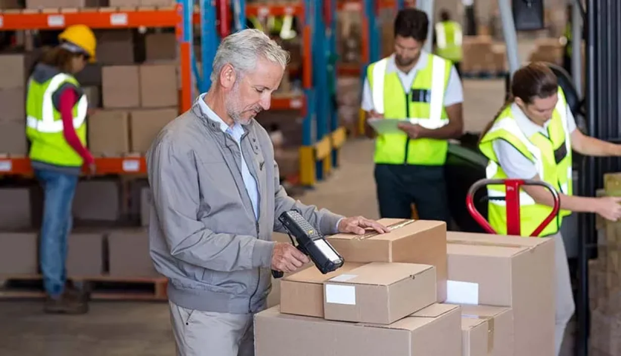 RFID Scanners: 5 Logistics Challenges They Solve