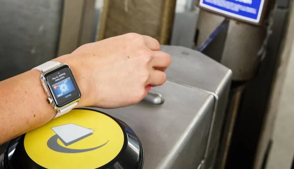 A Practical Look How NFC in Apple Watch Works in the Real World