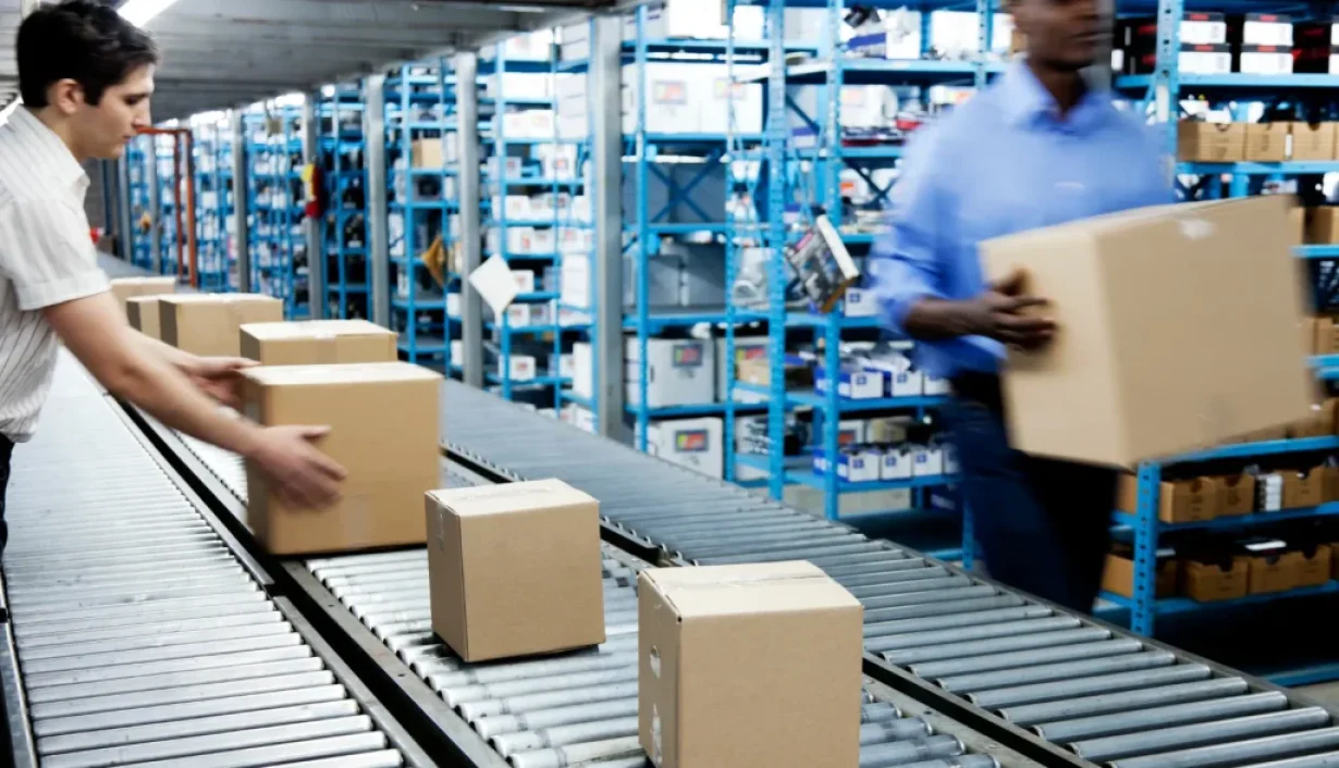 Create a Self-Reporting Factory Floor: Assets That Announce Their Own Arrival with Industrial RFID Readers